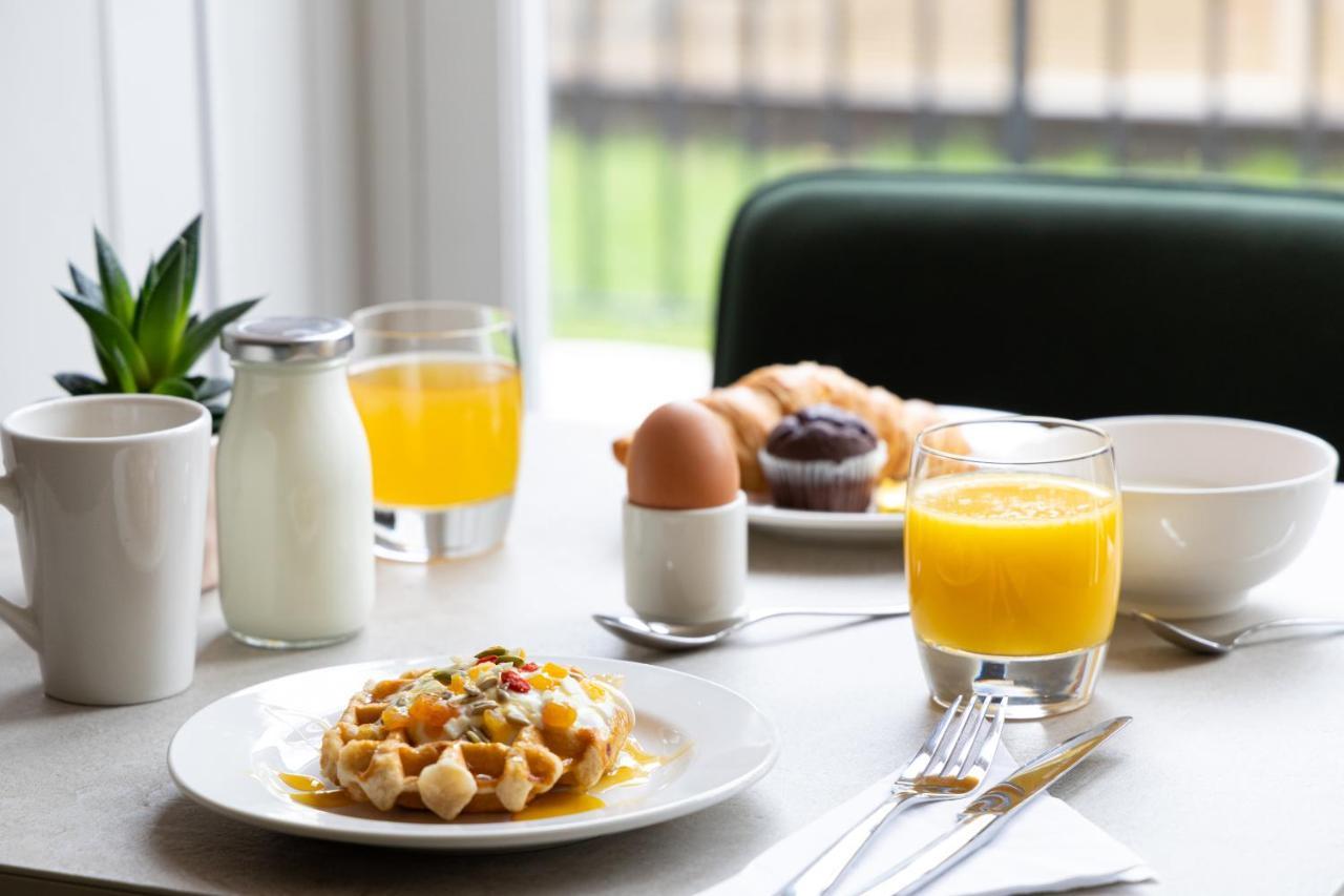 55 By Le Mirage Hotel London Bagian luar foto